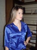 Camisa Cetim azul bic com tachinhas douradas