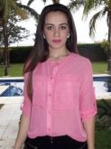 Camisa de chiffon rosa com bolsos