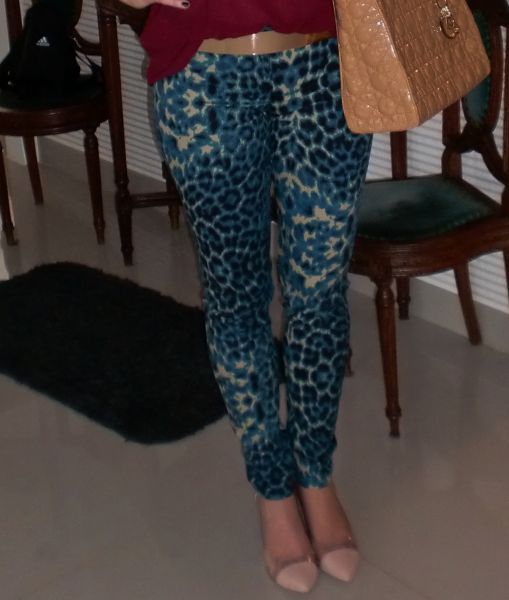 calça animal print